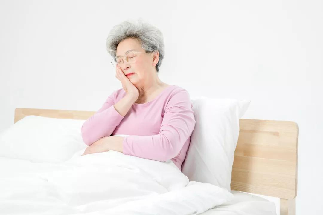供卵做代生医院移植后爬楼梯会腰痛、出血？阅读文章了解，影响移植不是谣传